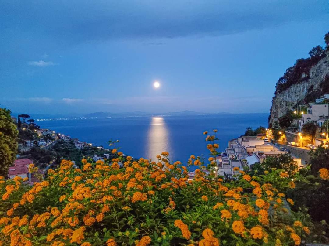 La Villa Di Enzo Casa Vacanze Con Vista Mare أمالفي المظهر الخارجي الصورة
